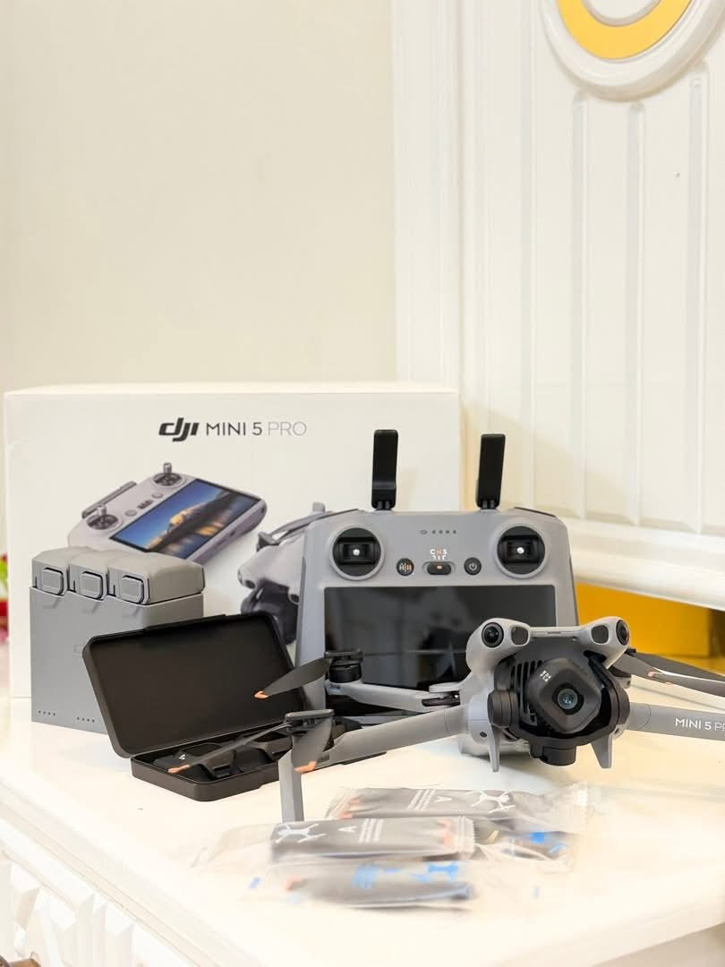 السلام عليكم درون dji mini 5 pro combo plsللبيع
الدرون جديدة لوك طايرة تقريباً 5-10 مرة مو اكثر
نضافتها 100‎%‎ مواصفاتها اقوى مواصفات بالميني كلهن
ابحث عليها وشوف تفاصيلها 
سعرها مليون و850 قفل من الاخير سعر نهائي
مو شراي لتعبني رحمة ع والديك 
*********** 
مكاني بغداد
