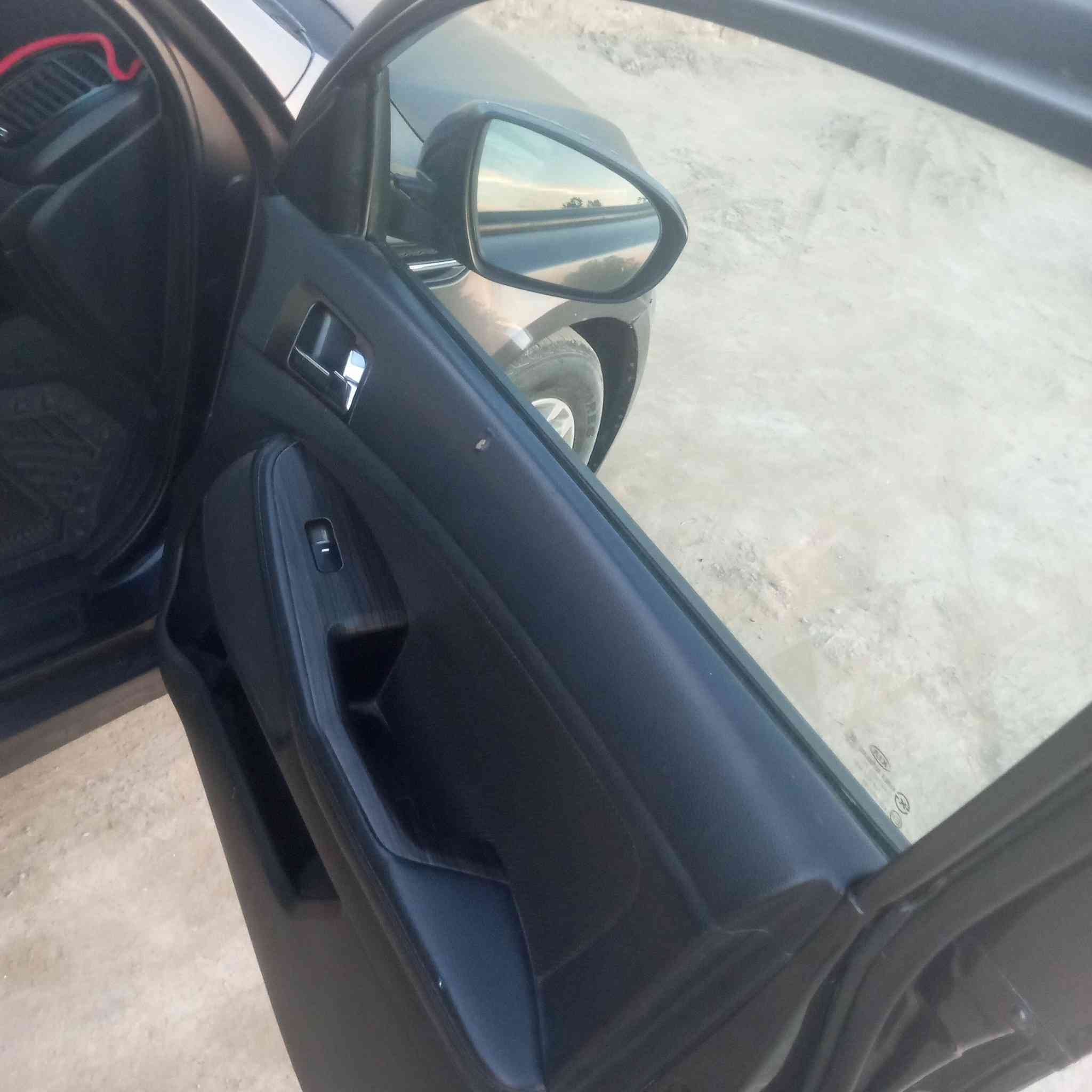 سياره كي فايف موديل 13 وارد كوري محرك الفين للبيع اومراوس بسياره تكسي رقم ***********
