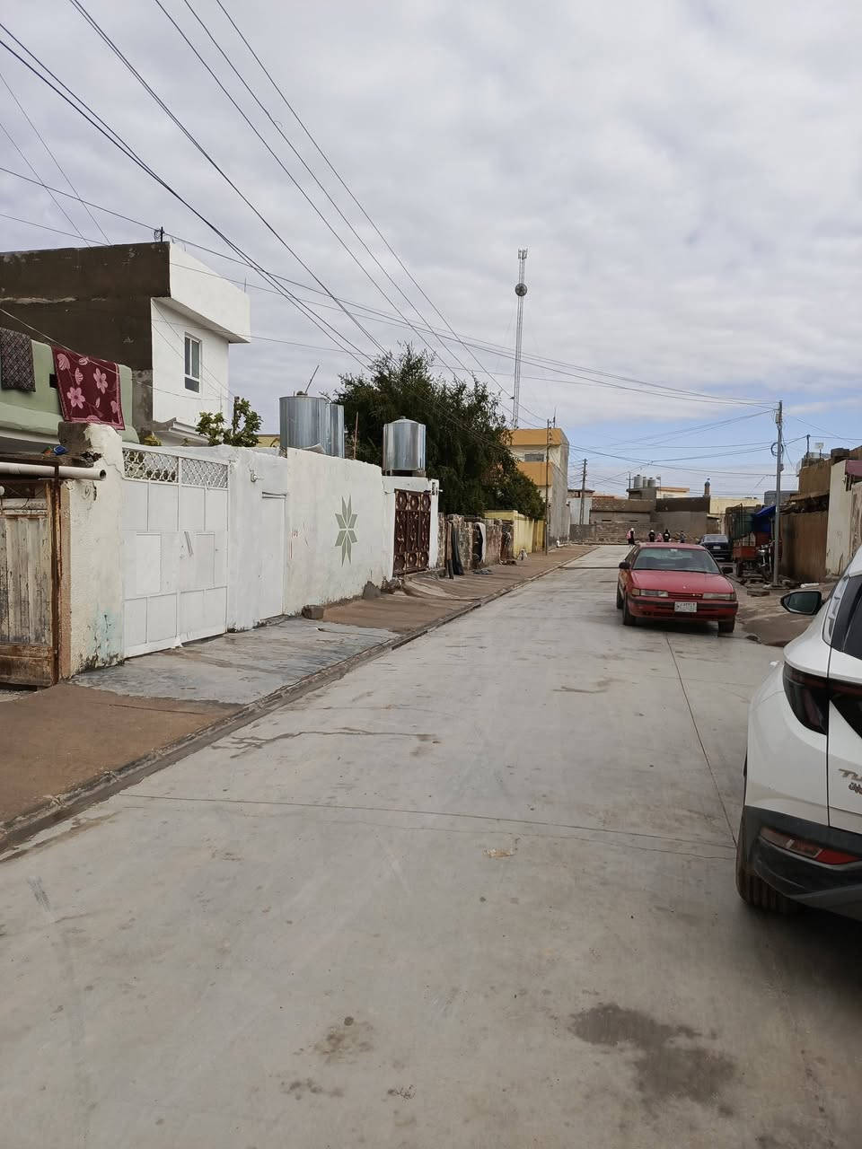 دار بناء قديم للبيع طابو ملك صرف 

الموقع / حي أمام أحمد. قرب الضغط العالي 

المساحة / 320 متر 

للاستفسار اكثر مراجعة مكتب الرحمن للعقار قرب جامع الشهداء مقابل مدرسة صدى العراق الابتدائيه 

او الاتصال على الرقم 

***********

 

وتس اب / ***********
