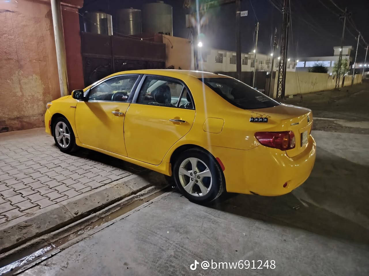 كورلا 2010 أمريكي
ضرر فقط بونيد مبدل 
منظومه غاز بيها 
غرفتها جديده 
منظومة تبريد كامل مبدل جديد 
تدفئه نار 
سعر 110 وبيها مجال سنويه لل 2027 
***********
