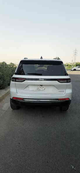 جيب لاريدو  5 راكب 
الموديل : 2024. (وارد امريكي) . 
المحرك : V6.  3.6L . 
العداد : .(4000 m) اخت الزيرو . 

ملاحظه سياره بدون رقم دخول جديد الاوراق اباسمي
* الحادث موضح بالصور بابين او جاملغ خلفي جهة اليمين امبدلات الامامي نفس الون والثاني انصبغ مع الجاملغ الخلفي  الجنطه بيه تعديل بسيط او صبغ ع كد شبر  صور الحادث او رقم الشاصي موجودات ويه الصور ايرباك البرده والكشن ضاربات
* المواصفات
* رادار امامي مع مانع تصادم. 
* شاحن موبايل وايرلس. 
* تعديل وضعيات مقود السائق كهربائيا. 
* دفع رباعي
* شاشه كبيرة اوكامرا 
* نظام الخرائط (GPS).
* كير شفتر بالستيرن. 
* المصابيح الأمامية LED. 
* تشغيل عن بعد.
* الصندوق الخلفي كهربائي.
* المقاعد الأمامية للسائق كهرباء.
* حساسات خلفية. 
* 5 راكب.
* مانع تصادم خلفي.
* بلوتوث تلفون. 
* محدد سرعة. 

السعر 275 ورقه او مراوس حسب القناعه مكان السياره بغداد حي العامل من جهة السريع مقابيل مسبح الرافدين للاستفسار اكثر 
***********
ملاحظه السياره بدون ارقام مروريه بغداد
