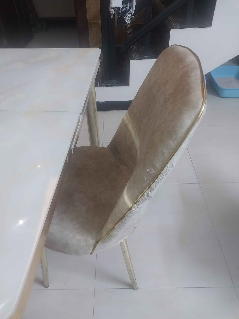 ميز طعام  نظيف جدا  و٣ كراسي ب ٢٠٠ وبيه مجال بغداد, العراق


**إذا كنت صاحب هذا الإعلان وتريد حذفه لأي سبب، رجاءا أرسل رسالة إلى الدعم الفني**