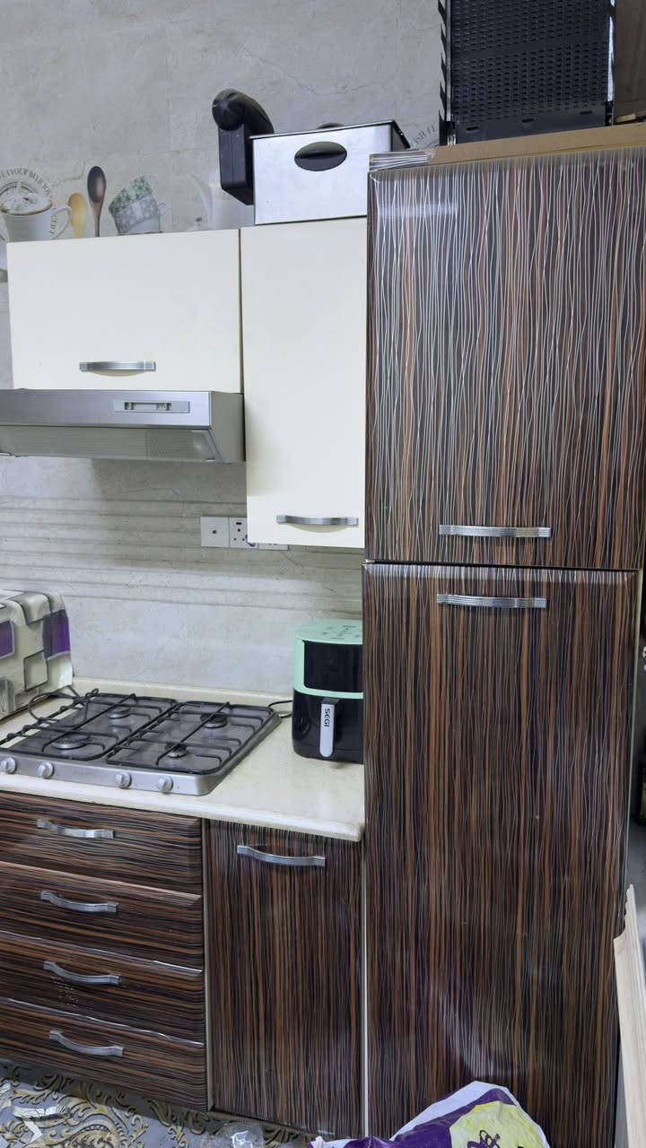 كاونتر مطبخ MDF  ٣ متر  مرمر للبيع يحتوي على ٣ قطع تعليك وطباخ 
مع سنك مرمر ٢ متر مستخدم بحاله جيدة  مكاني بابل مستعجل على بيعتة بسبب نقل غراض  للاستفسار اتصال 
***********
