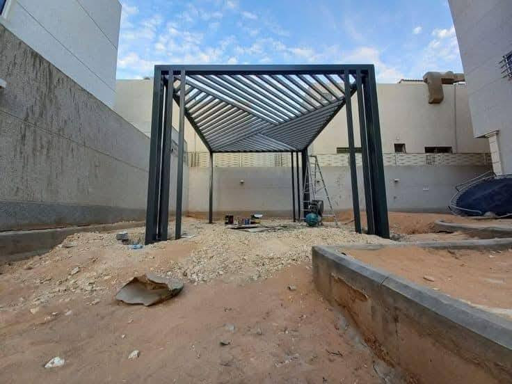 حدادة علي الاثمن لعمل كافة أعمال الحدادة أبواب شبابيك محجرات سقائف جنكو سندويج مضلات كيسبان وكافة أعمال الحدادة العنوان بابل الحلة حي الامام لاتصال ***********
ملاحضة يوجد اقصاد داخل بابل بدون تحميل حالة حال النقد //الرقم بي واتساب
