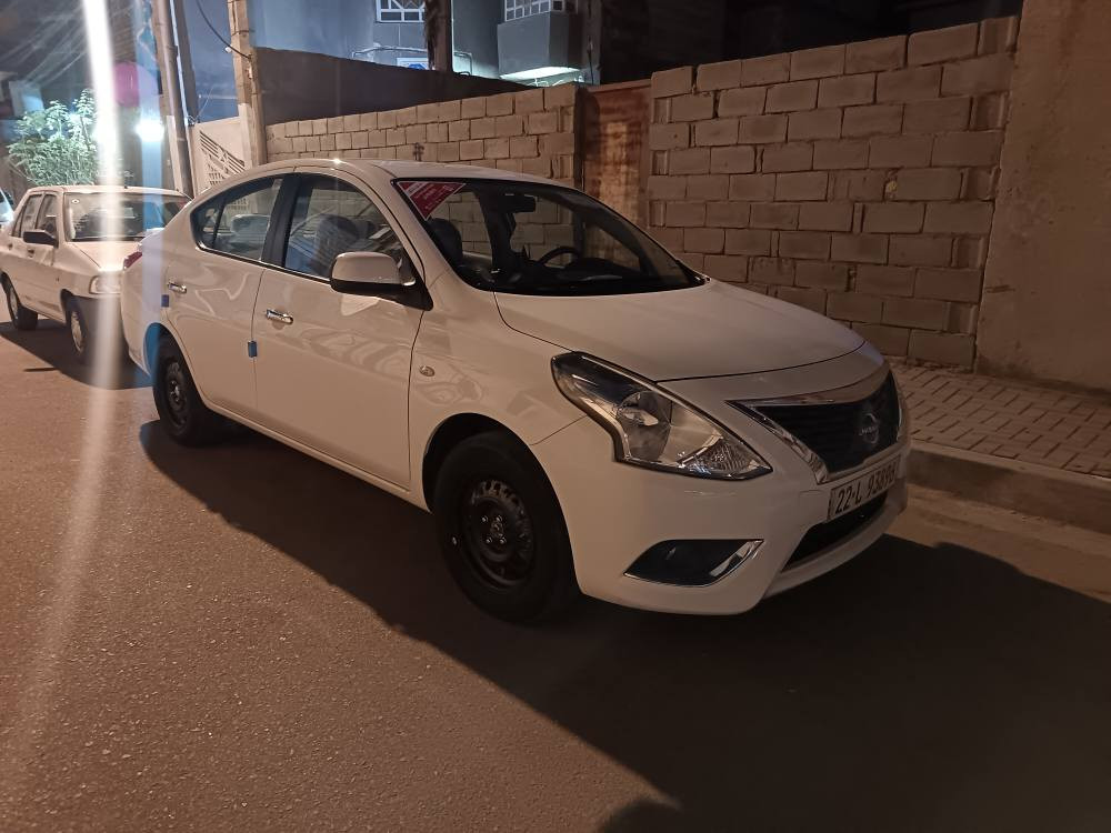 نيسان صني هندي مديل 24 ماشيه ٣٦ الف فقط السياره جديده كلش بيه كارت قليل بل باب السائق فقط سياره جديده شبك جديد السعر ١٢٦ رقمي *********** بغداد, العراق
