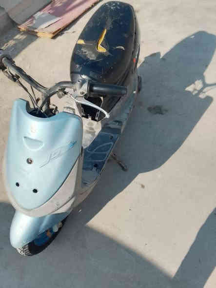 دراجه بيجي شغاله محرك ناعم سعره 140بيه مجال لشراي مكان سوق الشيوخ ‏‪***********‬‏ سوق الشيوخ
