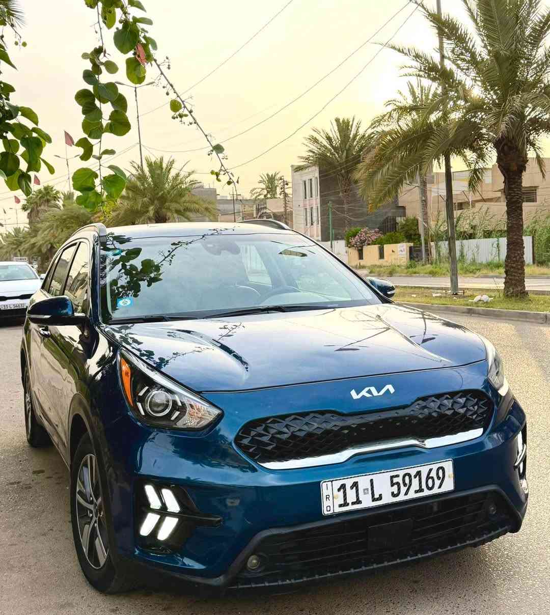 للبيع كيا نيرو 2022 وارد امريكي حادث بسيط ربع جاملغ بارد فقط ( بدون صبغ ) 
بلكن فول مواصفات اعلى فئة بالنيرو 
( فول رادار امامي وجانبي 
 تحديد مسار بصمة تشغيل + ابواب + تشغيل عن بعد 
 ترحيب بالديات 
 مري شفط 
كشنات جلد+ تدفئة بالكشنات 
 مودات قيادة 
 شفتات بالستيرن 
 ٣ انضمة تشغيل هايبرد  بانزين + كهرباء 
 شاشة جبيرة + كامرة دوارة 
 لدات امامية وخلفية 
 هاند بريك بصمة اوتو هولد 
 تبريد منفصل + قطعتين - شحن واير لس ) وباقي المواصفات المعروفة 
رقم بغداد ب اسمي سنوية وهزة وارقام كلهن جدد 
محرك وكير مكفولات  وصدر تبريد وتخم تاير كلة جاهز مابيه اي نقص 
ماشية 69 الف 
السعر 128 ورقة 

للاتصال *********** بغداد, العراق
