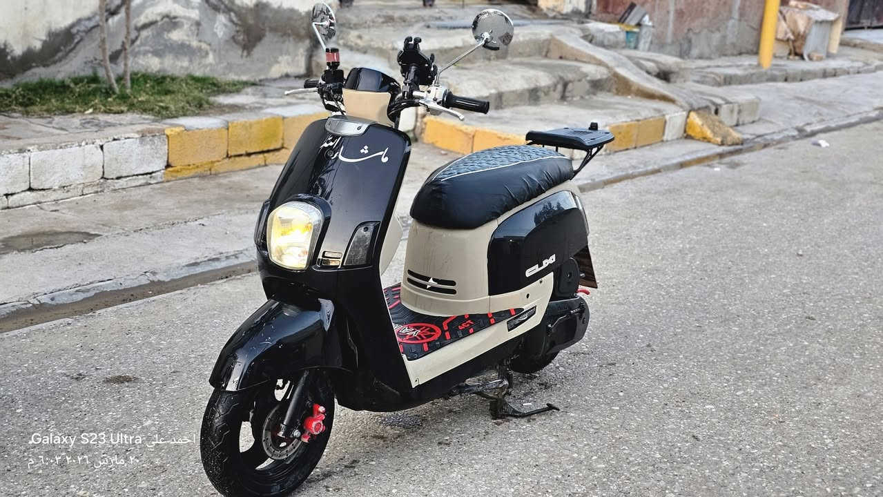 سلام عليكم للبيع دراج ماكس بوليسي كابريتة ما مفتوح جيب فيتر وفحص دراج رمبة نزلته على يدي منزله كفرات موجوده لاصلية موجوده  كامل من كل نقص خير من الله  
العنوان ديالى بعقوبة تقاطع الطرق والجسور للتواصل ***********
السعر ٨٥٠ وبيه مجال للطيبين
