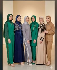 ملابس • قياس ٤٦ • جديد