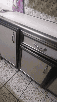 أغراض للبيع للتواصل وات ساب ***********رقم
