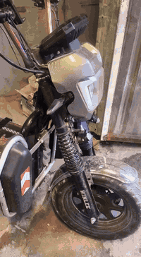 عندي درجة شحن بيع بطارية 6 مكانك بغداد حي العامل السعر 500 شراي تصل رق...