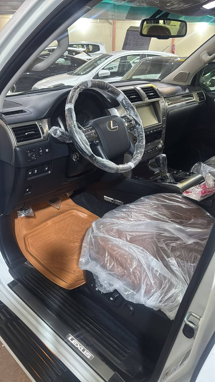 سلام عليكم
لكزز GX460 
موديل 2018 بريم بريم اصل باب اول
ماشية 70 الف حقيقي اصل 
 سيارة على ايد وحدة فقط
مكفولة من صبغ تبديل و بارد و شخوط ورصعات كفالة حتة دعاميات 
رقم اربيل بسمي هزة فحص جديد 
***********
***********
مواصفات 
جكات 
شاشات 3 بلاديات
رادار امامي + جانبي
كشنات حار + بارد + ثنين كراسي كهرباء
كشن سايق خزن مموري
اربع كامرات 360 
ستيرن كهرباء خزن + ستيرن تدفىء
اتو بارك تصفط وحدهي
13 سماعة + دمام 
كشنات خلفية كهرباء 
تشغيل عن بعد 
فتحة بل سقف
ريموند شاشات 
بصمات اثنين مع كودات 
اعلى مواصفات بل لكزز فول للاخير 1/1
مكان سيارة النجف الاشرف
