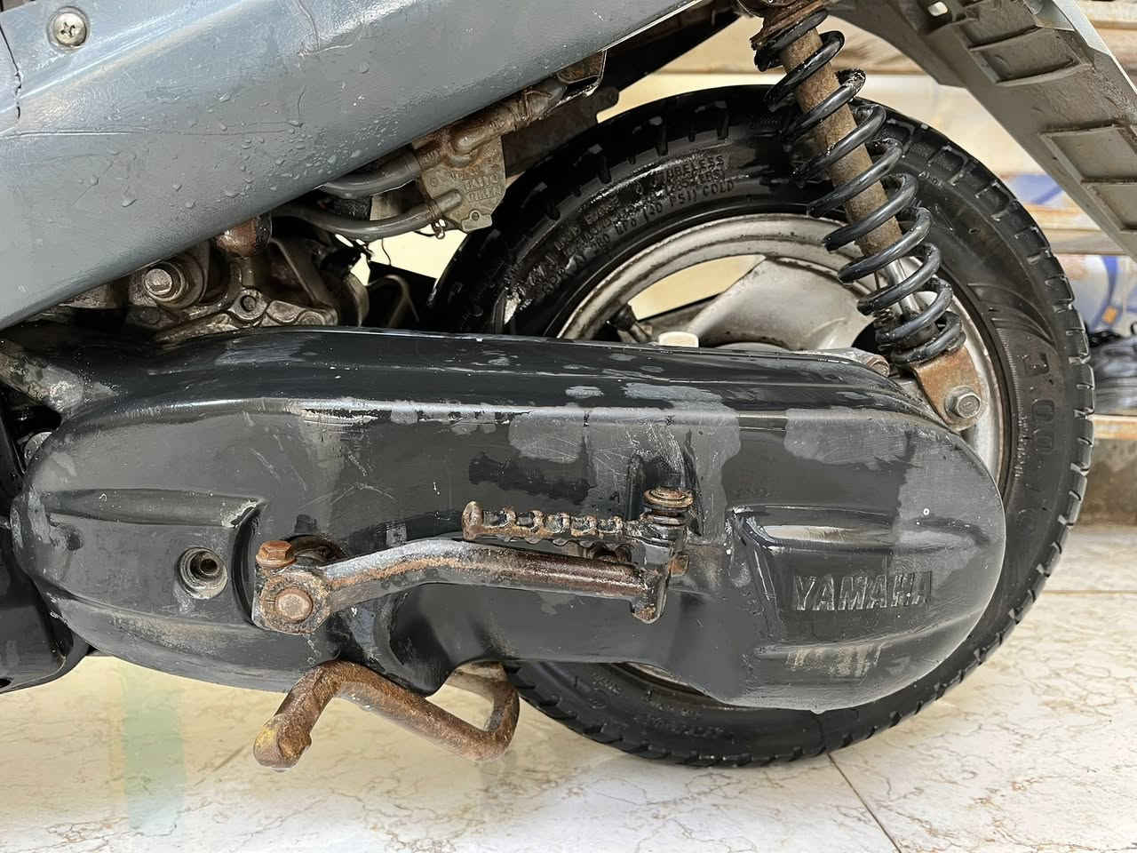 متاح … شغالة نقص تاير خلفي فقط
السعر 160 الف و مكاني شارع السيدة نرجس / مقابل حي العباس


**إذا كنت صاحب هذا الإعلان وتريد حذفه لأي سبب، رجاءا أرسل رسالة إلى الدعم الفني**