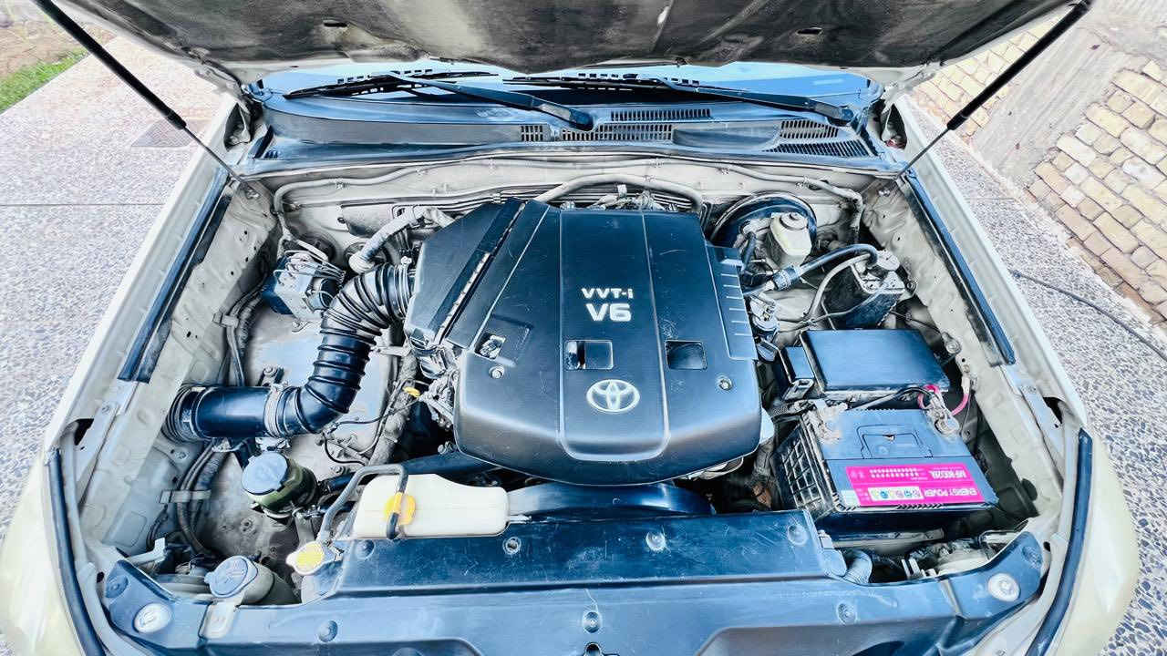 🔵 "TOYOTA BRADO" 2008
🔵 VX // V6 4000 
🔵 سلايت روف فتحه 
🔵 شاشه كبيره 
🔵 كشنات جلد 
🔵 سبير تعليك 
🔵 دبل تانكي 
🔵 تبريد ثلاث قطع
🔵 تحكمات ستيرن 
🔵 وضعيات قياده
🔵 ماشيه 287 
_______________________
"رقم بابل بأسمي سنويه جديده  
السياره بيها البنيد مفتوح وقبق الجنطه فقط مفتوح مامبدل وبيها 
جراد بلبنيد وجرد قليل بلقماره وكلشي موضح امامكم بلسونار ستوني مسوي جديد
__________________________
ادامه كامله جديده عل محرك حداديه جديد تخم تاير جديد كله لوك جديد مكان السياره نجف كوفه 
السعر 
175$ وبيها مجال 
***********
