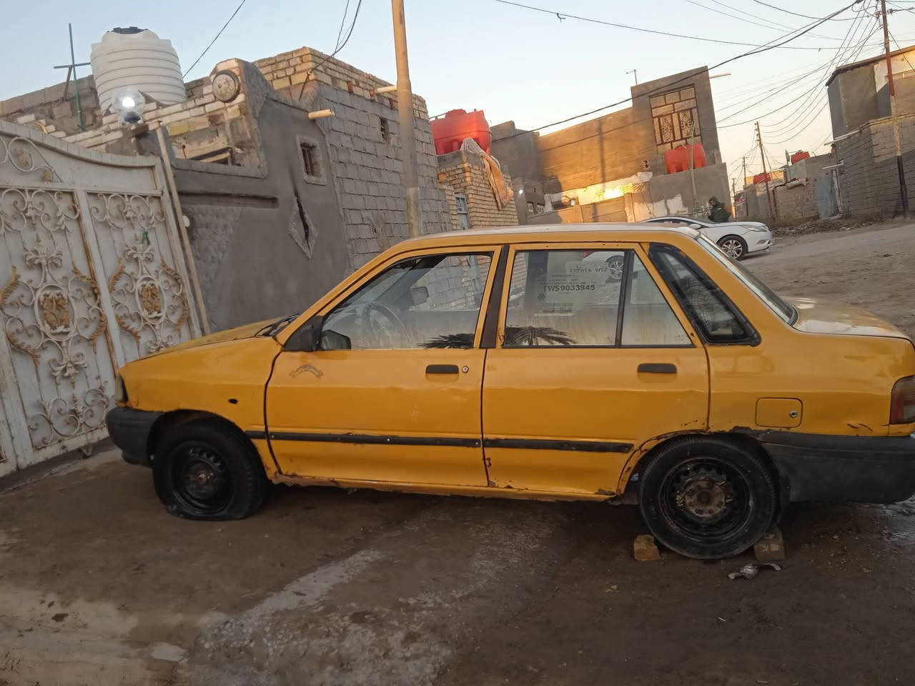 سلام عليكم سيارة سايبه مديل ((2012)) رقم ميسان مكينه وكير نظفت زينات  حدادي و تخم تاير نظفت سيارة شوف العين دوخل نظفه ومكان بابل القاسم والسعر(( 8)) بيه مجال رقم الهاتف ((***********))
