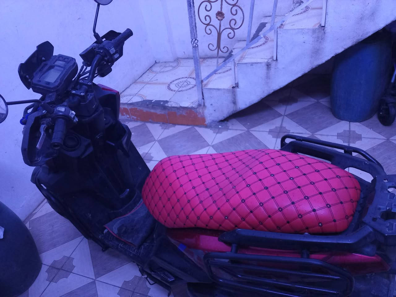 هذا ماطور للبيع السعر مليون 200 نهايتها البريد يخابرني على رقمي ***********
