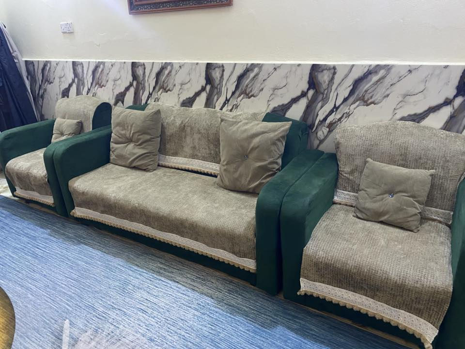 السعر ٢٠٠
١٠ مقاعد 
الامين الثانيه
***********
