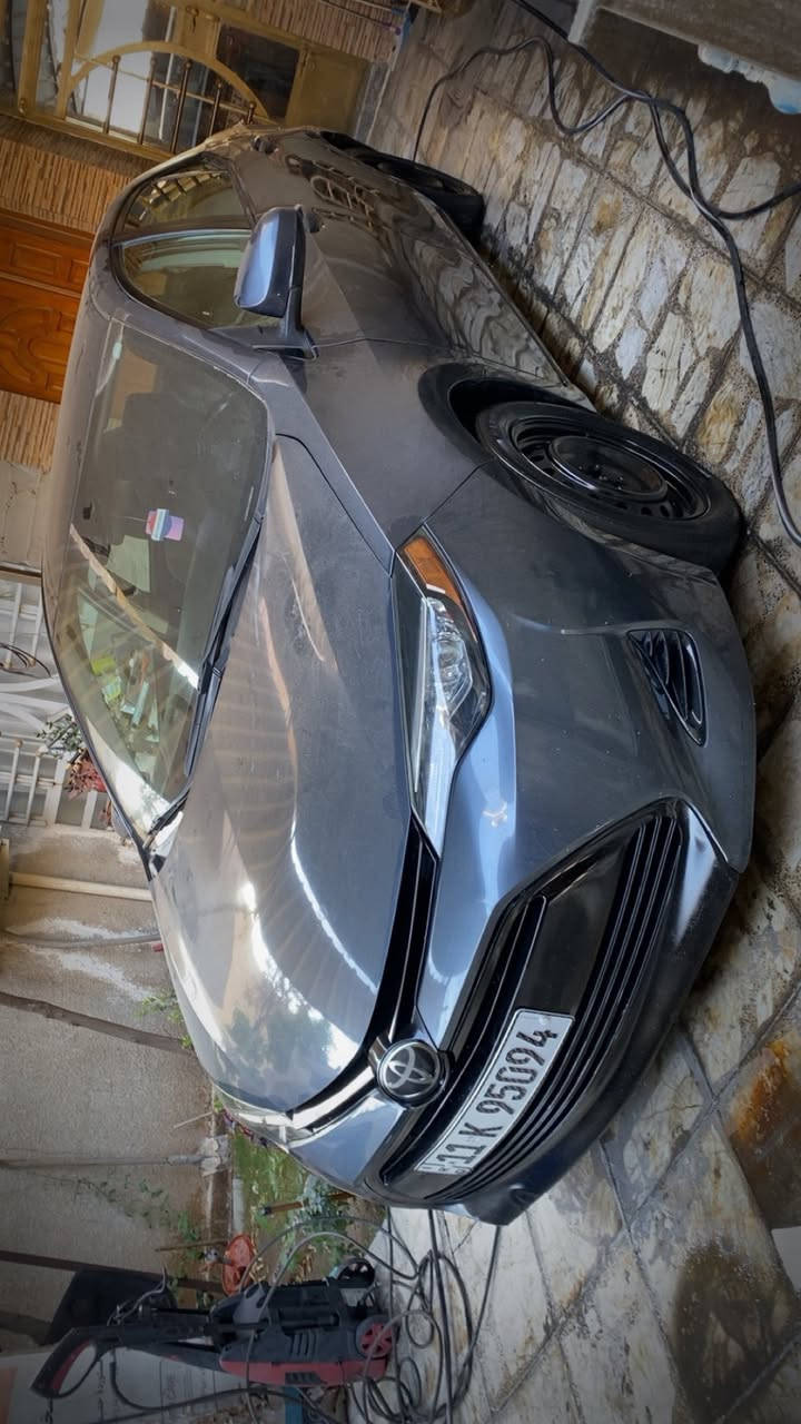 السلام عليكم كورلا 18 le ماشيه 70 حقيقي سياره جديده وبدون نقص حادث بسيط بابتين فقط بجم كبس 
بغداد بأسمي مكاني بغداد 
سعر 138 
*********** واتساب
