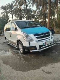 هيونداي H1 • ٢٠١٠ • فول مواصفات