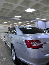 فؤرت تؤريس 2010           4 پارجةي بوياخة لةسةر ساغي بي ناو گرتن يةك ن...