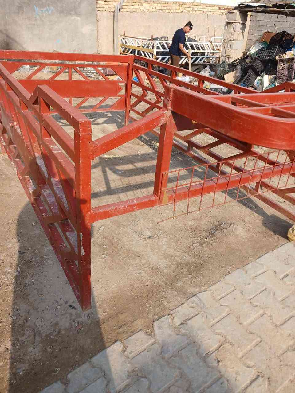 عمي سلام عليكم محجر مال ام عيون لبيع قطره زنجار ما بيه والله الشراي يتصل عله هاذه الرقم ***********
