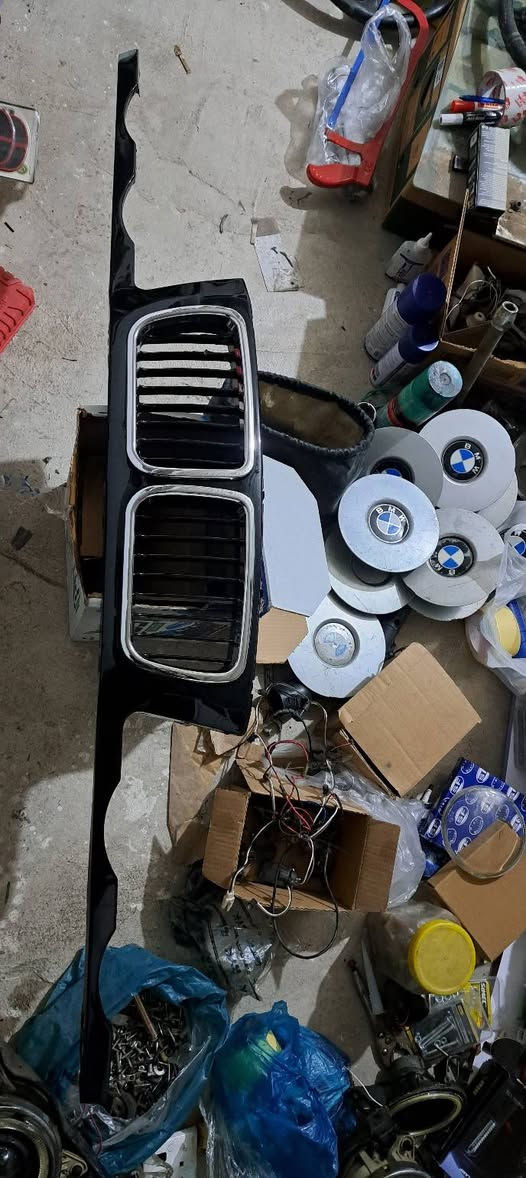 جاي غراض اوروبي حاويه مال بي ام حجم ٥٠٠//***********//***********
