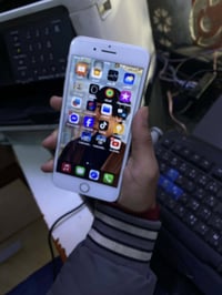 ايفون ٨ بلاص ذاكره 256 مبدل شاشه اصليه وبطاريه اصليه قطاره بشحن فقط دك...