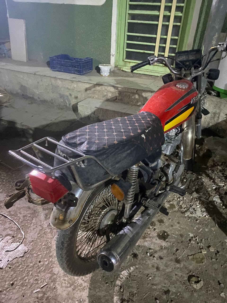 دراجه إيراني ارشا أوراق اصولي داخله كمرك كهربائيات شغاله سعر 400وبيه مجال***********
