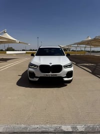 X5 40i • ٢٠١٩ • كلين تايتل كندي