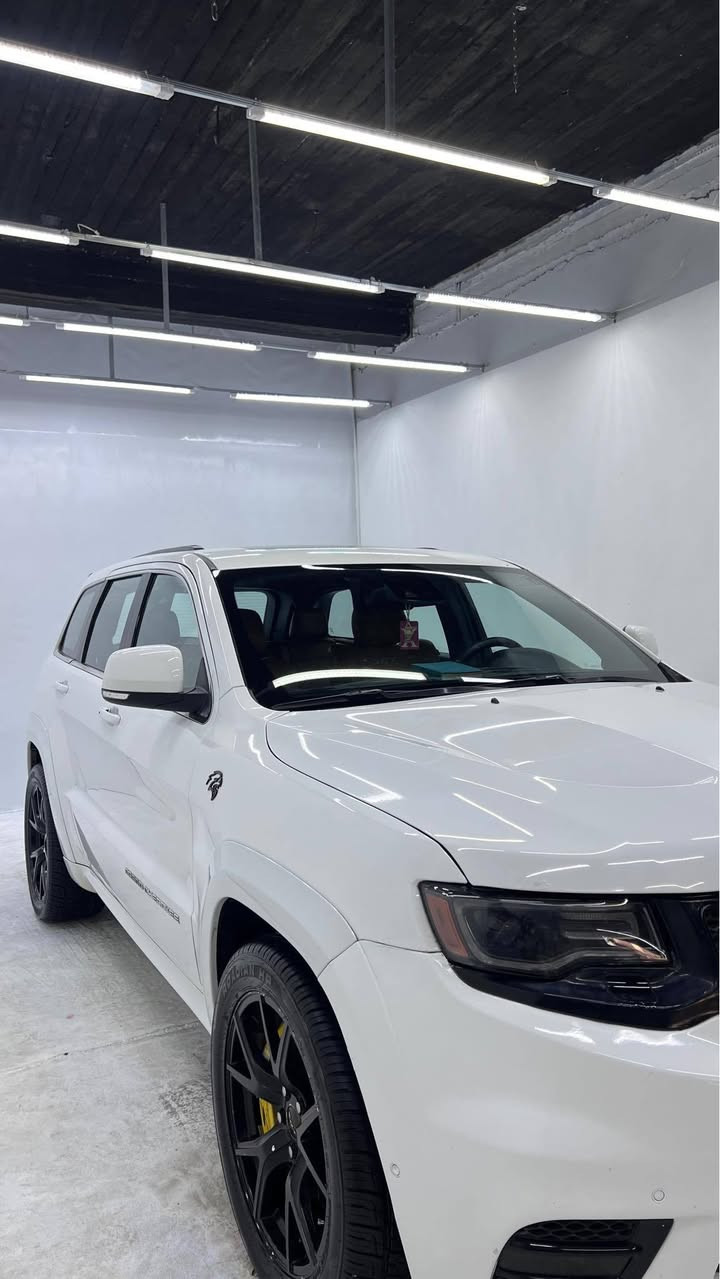 السلام عليكم
جيب شيروكي للبيع او المراوس 
SRT فول مواصفات 
محرك 6400 8سلندر 
ماشيه 113كيلو 
صور الحادث بالمنشور 
رقم بغداد مميز باسمي 
السعر 225
المكان نجف ***********
