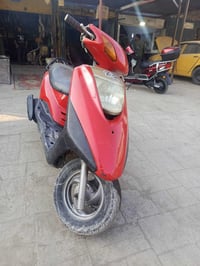 بريز للبيع دراجه كامله مكمله العنوان الشعب  السعر 375 وبيه مجال  07776...