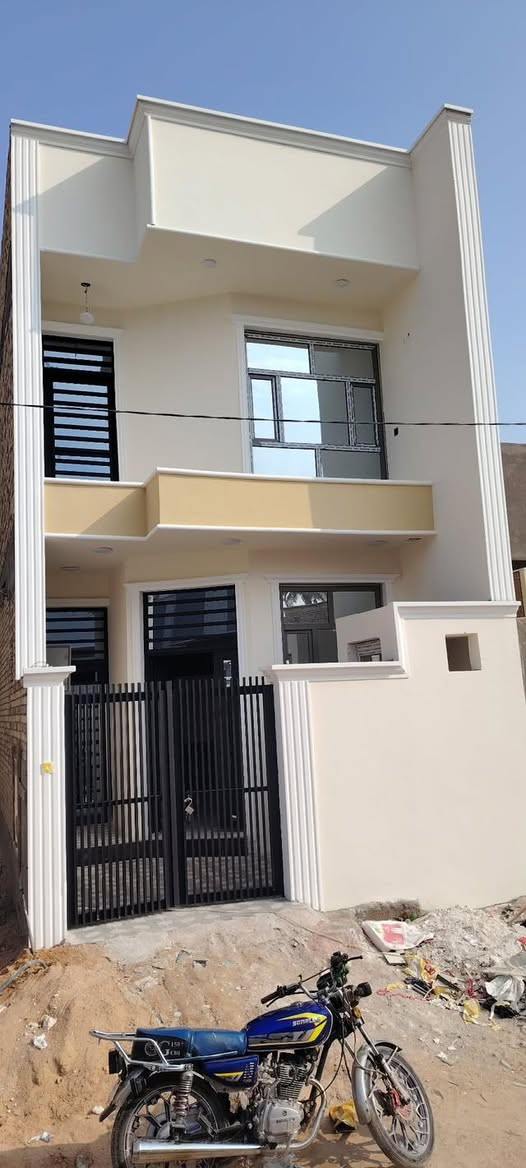 السلام عليكم 
مشتمل طابو زراعي 
المساحه 100م 
الطابق الاول 
صاله 
مطبخ 
غرفه نوم 
كلدور 
مجمع صحيات 
الطابق الثاني 
غرفه نوم 

محيزم الرابعه الشارع الرابط بين شارع 80 وشارع 100 مقابيل الملعب الخماسي 
__________________  
للاستفسار اكثر 
مكتب احمد المرشدي 
للعقار 
عنوان المكتب شارع 80 
مجاور لحوم الحرميين او مجمع تكافل الطبي 
***********
***********
