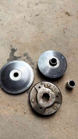 08/09كلجات خلفي ومامي وصالنصه رياضي صوته طرب للبيع ***********
