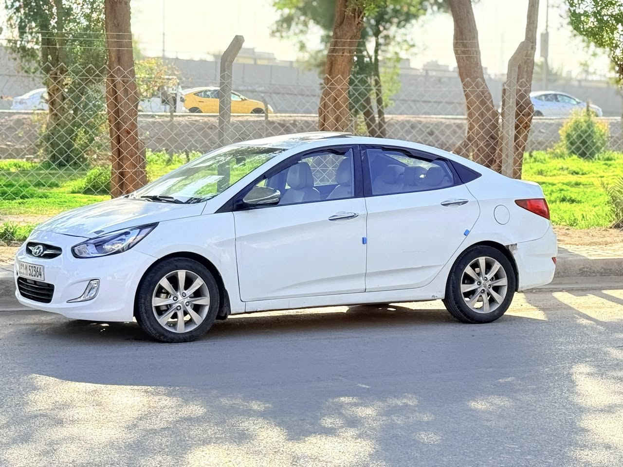 اكسنت 2011 خليجي فول مواصفات بلو  ماشيه 180 محرك 1600 قطرتين دوش
اشاير مري 

تحكم ستيرن 

فتحه سقف 

رقم بغداد انكليزي 

هزة جديدة 

تخم تاير جديد 

منظومه تبريد جديدة  ثلج  

بيهه مكانات صبغ بدون حادث

مكاني بغداد السعر مناسب جدا 
***********
