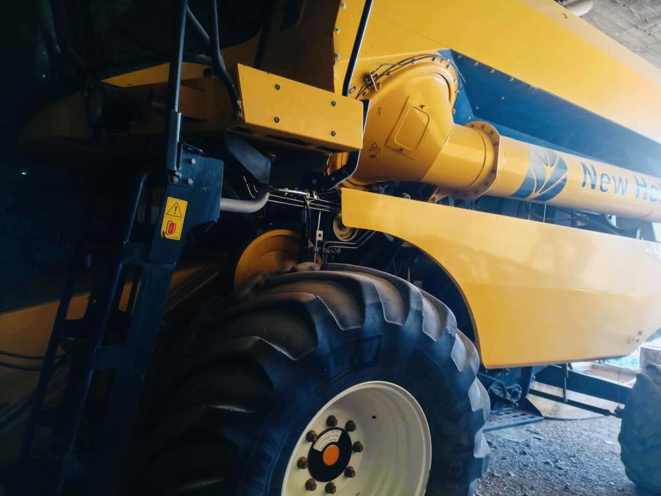 حاصدە للبیع اربع بلم مودیل 2019رقم اربیل مشتغل 2200مکفول کفالە ***********
