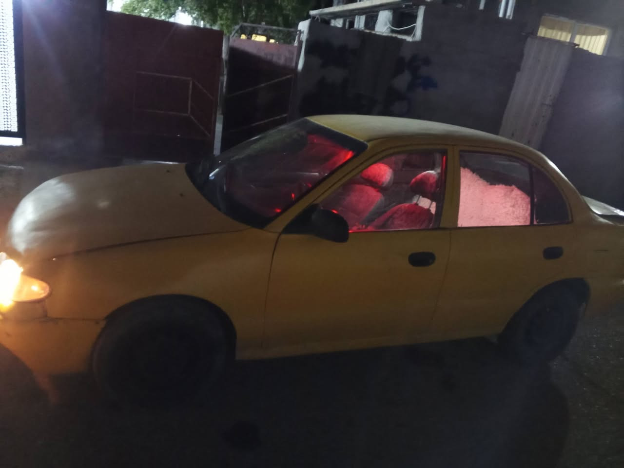 هونداي اكسنت موديل 94 سنويه ساقطه19كير محرك شرط  محركك جديد تخم تأيرات جديد كهربائيات كلها شغاله السعر 19ورقه الموشراي اعبر المنشور مكان كركوك الفيلق رقم الهاتف ***********
