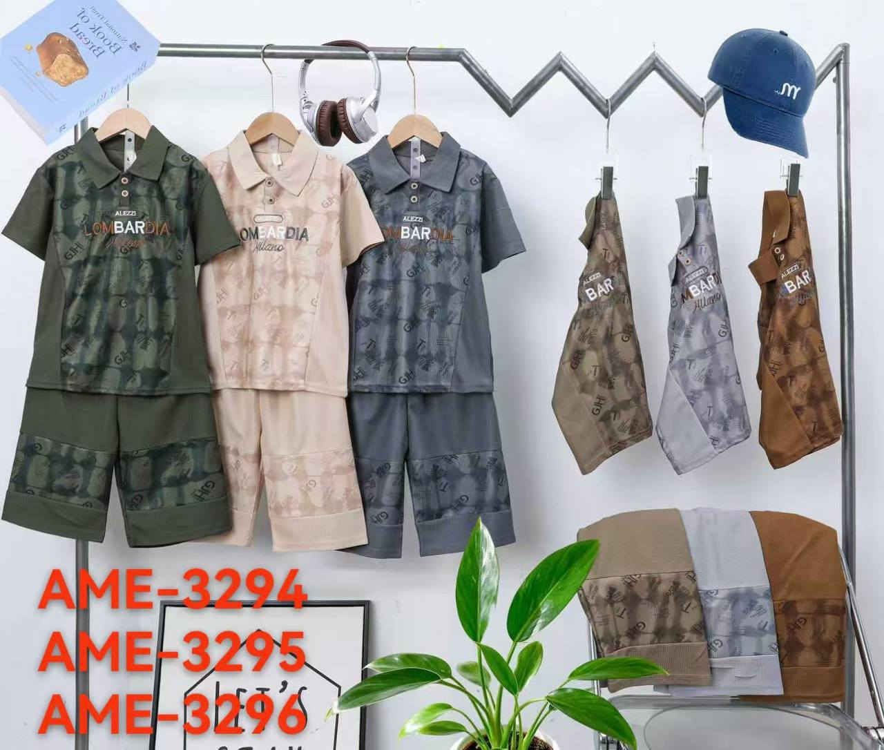 ✨ تراك برموده خامة الأصلي ✨

📏 المقاسات والأسعار:
• قياس 12–14 يلبس(1-4سنة)➝ 35 
• قياس 15–17 يلبس(5-7سنة)➝ 41 
• قياس18–20 يلبس(8-11 سنة)➝ 47


**إذا كنت صاحب هذا الإعلان وتريد حذفه لأي سبب، رجاءا أرسل رسالة إلى الدعم الفني**