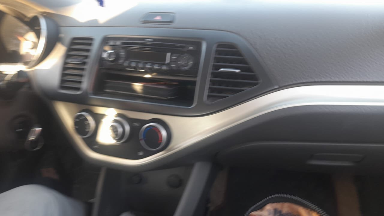 السلام عليكم
بيكانتو 
مديل 2016
ماشيه 27 
السيارة احلة من الصور
مكفولة من الصبغ والضربة
كير محرك مكفولات
السيارة نظيفة جداً جداً جداً
السيارة تخم تاير جديد 
التبريد ثلاجة
السيارة باسمي
السعر115 او بيهة مجال قليل حق الجية
***********
