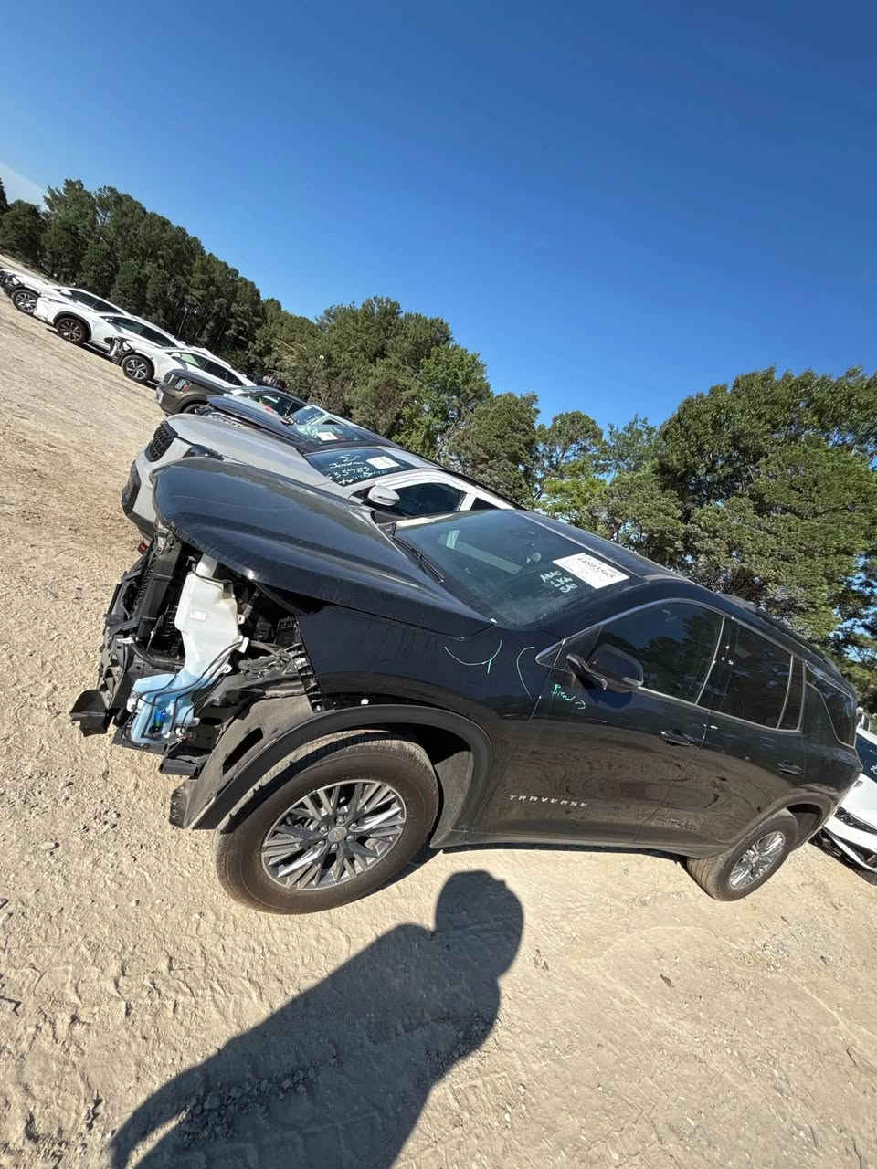 📢 إعلان بيع سيارة: شيفروليه ترافرس 2025 (Chevrolet Traverse LT)

السيارة بحالة ممتازة

✨ المواصفات الأساسية:

    الموديل: 2025.

    الفئة: LT (عائلية، رياضية، وعملية جداً).

    الهيكل: SUV / Wagon (أربعة أبواب، مساحة واسعة ومريحة جداً للرحلات والعوائل).

    المحرك: 2.5 لتر، 4 سلندر (2.5L I4 DOHC 16V Gasoline) - اقتصادي جداً وقوي في الأداء.

    نظام الدفع: دفع أمامي (FWD).

    رقم الشاصي (VIN): 1GNERGRSXSJ256255 (متاح للفحص الكامل).

💎 نقاط القوة والتاريخ الصيانة:

    مالك واحد فقط في أمريكا (1-Owner Vehicle).

    سجل صيانة دورية ممتاز ومنتظم: السيارة تمتلك سجل صيانة يتضمن 11 إجراء صيانة دورية (تبديل زيت وفلاتر، فحص فرامل، وفحص سلامة عام) وكلها كانت تتم في وكالة مخصصة (South Charlotte Chevrolet).

    الممشى الحقيقي: حوالي 48,434 ميل فقط.

⚠️ ملاحظة (تقرير الكارفكس): متوفر

تاريخ الوصول للاردن هو نهاية شهر 7 القادم

💵 السعر المطلوب: [ , 205 ورقة] واصل للاردن بدون تصليح 
***********
