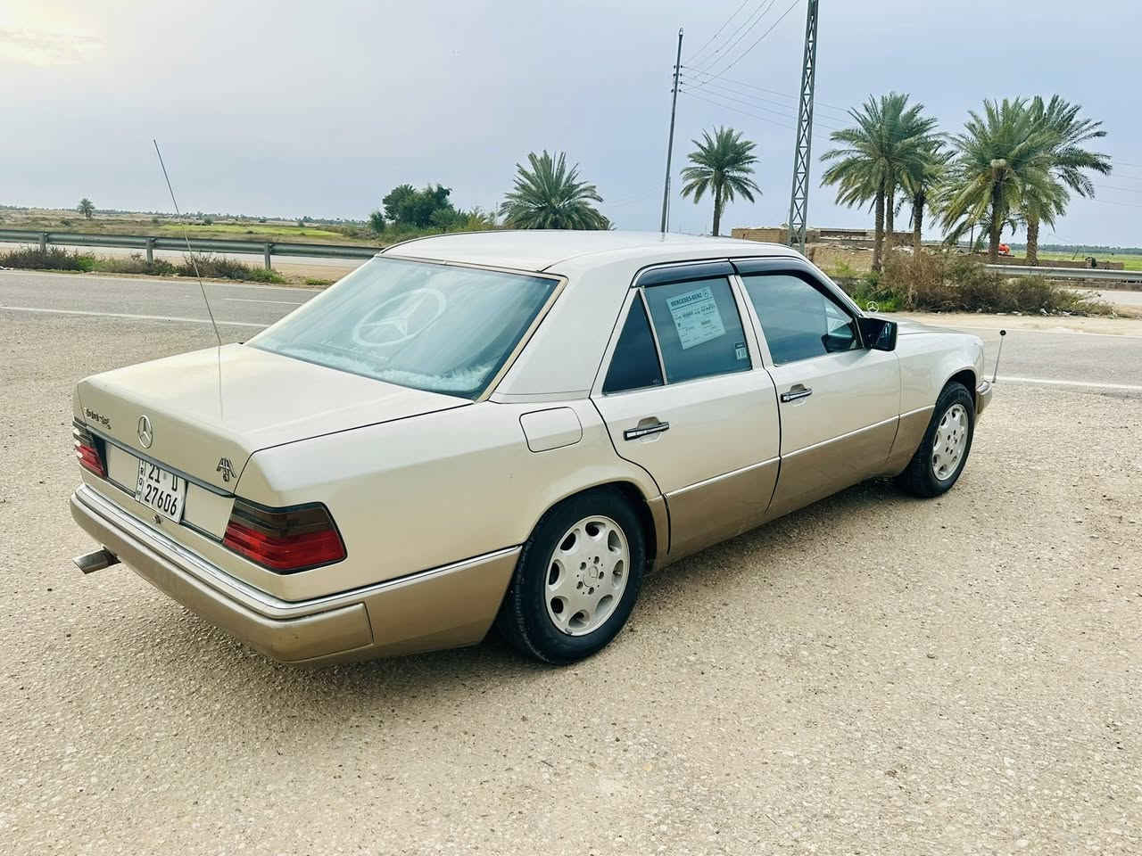 بيع ومراوس
يا الله مارسدس دب مؤديل 1991 رقم سليمانية باسمي سنويه جديده لوحات انكليزي سنويه 2031

السياره جاهزه من كلشي مكينه وكير وحداديه وتبريد ثلج كير اليوم شديته. حاويه السياره مال جناي.  فتحه سلايت طكتين 

كهربائية كلها شغاله  محرك بطه 2.5 

ملاحظه السياره مصبوغه للجماله بدون حادث. قواعد الدبل بلاد مابيه خياس اجلكم الله  

السياره معروضه للبيع ولمراوس 

السعر60 وبيه مجال 

مكان السياره الديوانيه قضاء غماس 

للاتصل او وتساب رقمي *********** 
 تفاصيل اكثر بالفيديو
