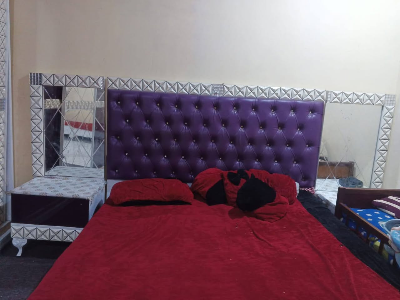 السلام عليكم غرفه مستعماله تركيه نضيفه لبيع البصرة أبو الخصيب رقمي((***********))
