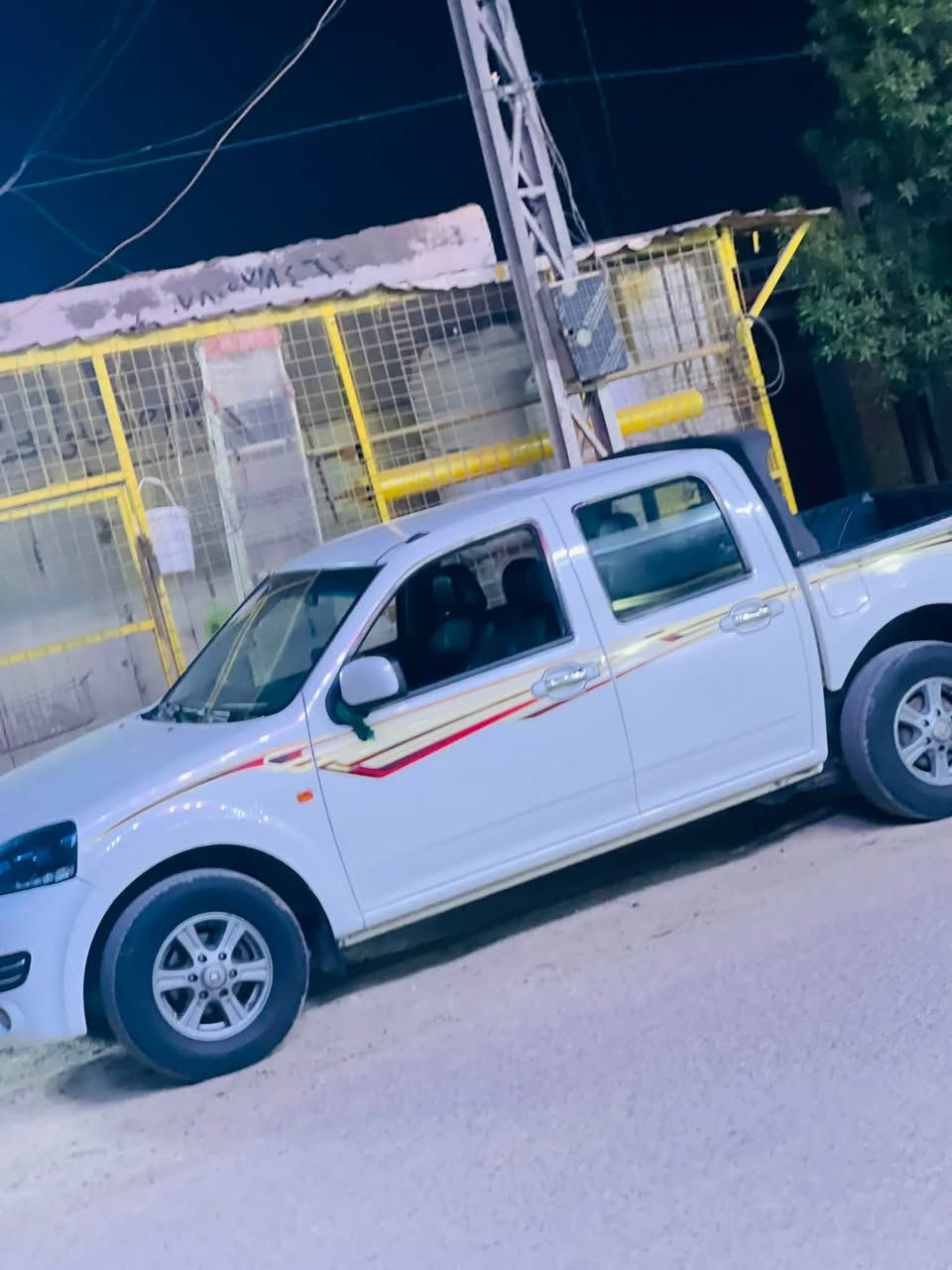 كريت ويل موديل 2019 كفاله عامه من صبغ وتبديل بيه فقط بارد والباقي كفاله على سونار محرك كير حداديه تخم تاير تبريد ثلج تدفئه كهربائيات شقاله شاشه بلاتوث سنويه ال ٢٧وسياره جديده مال جناي مكاني بابل الحمزه الغربي تصل وبيك خير ودلل***********وتساب ترهم مراوس حسب القناعه السعر ٩٣ وبيه مجال تصل وبيك خير ودلل

