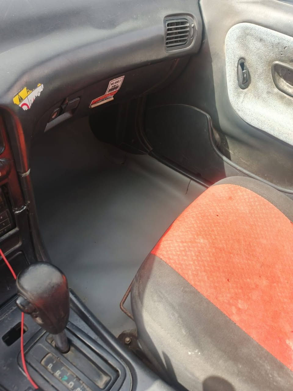 السلام عليكم سوناتا 2 موديل 95 مشروع وطني هزة جديده كير مكينه جدد مكينه مفتوح المرغوب  صدر امامي خلفي نظيف جدا دواخل نظيفة
كنربائيات كلها شغاله 
4 جام كهرباء 
مصبوغه بدون اي ضربه 
السعر 38 
مكاني بغداد 
للاستفسار ***********
