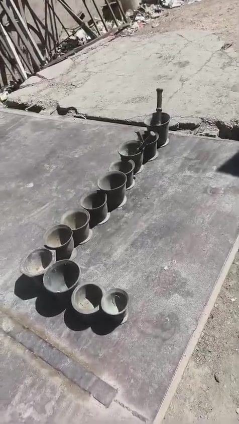 السلام عليكم عندي هاي الاناتيك قديمة جدأ العدد ١٢قطعة بي ٣قطع بيهن يدات والباقي بدون يدة مختلف الأحجام للبيع


**إذا كنت صاحب هذا الإعلان وتريد حذفه لأي سبب، رجاءا أرسل رسالة إلى الدعم الفني**