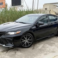 كامري SE • ٩٠٠٠٠ كم • حادث امريكا