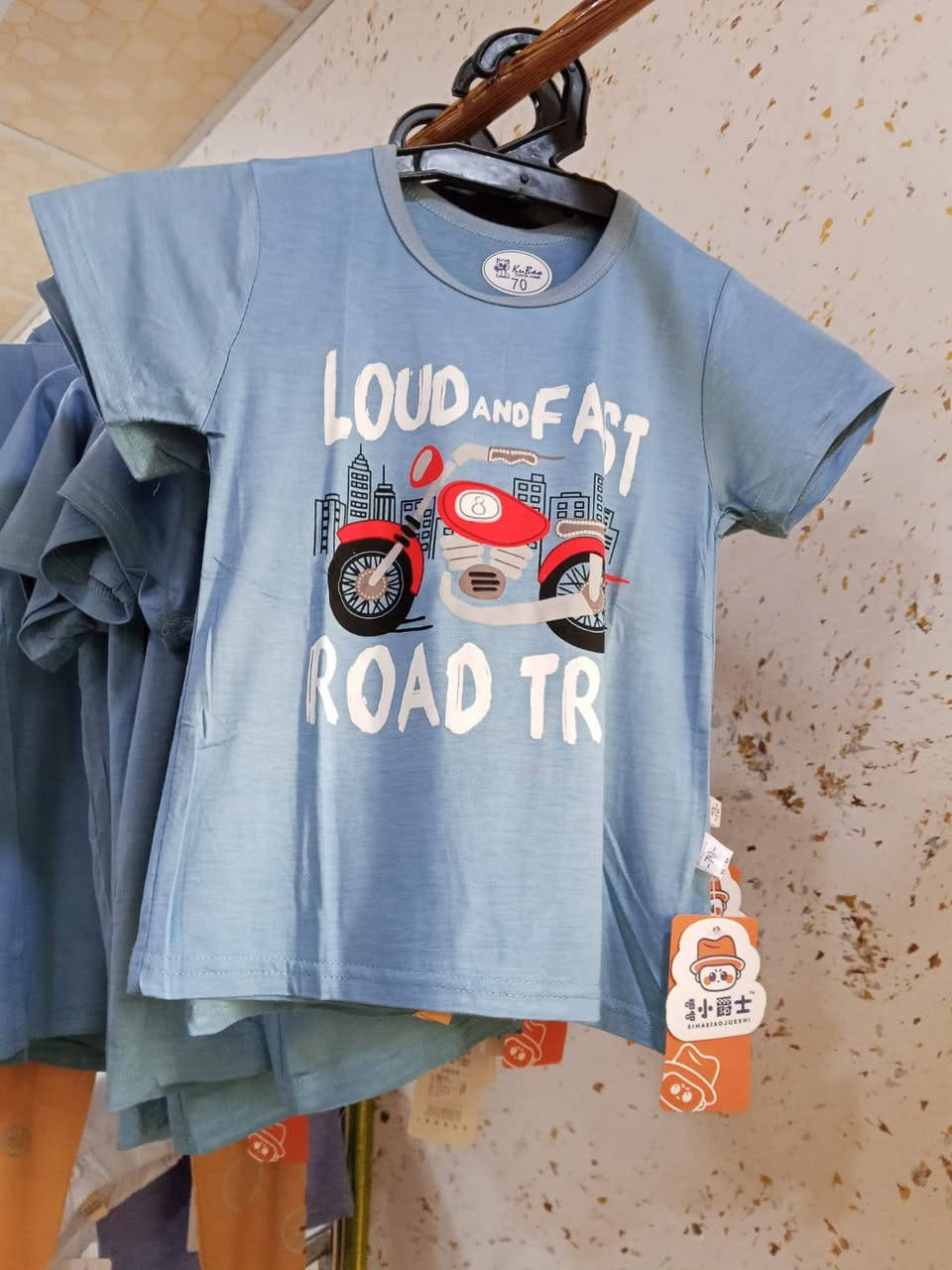 بنات شوفوا الصور للأخير اي قطعة ناشرتها سعرها 5 الالاف اغلب القطع
دشداشة سعر 13 ألف قطعتين 25 ألف الأحذية اكو ب 5 واكو ب 10 الالاف 
كلشي متوفر يمي وكلشي رخيص يمي 
الاستفسار اكثر راسليني وتدللين ❤️ 
توجد خدمة توصيل 🚘🚖


**إذا كنت صاحب هذا الإعلان وتريد حذفه لأي سبب، رجاءا أرسل رسالة إلى الدعم الفني**