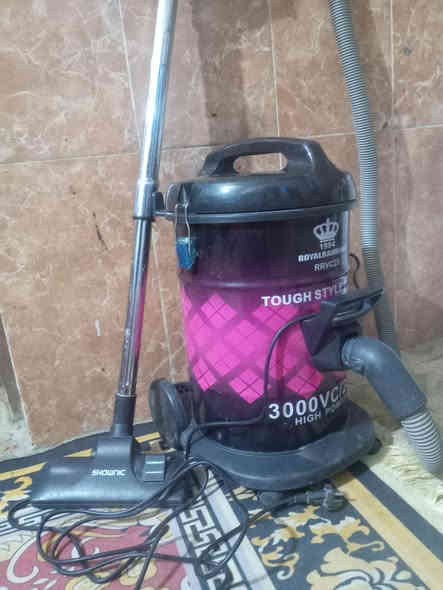 صوبات باله  سعر الوحده 55 
مكنسه كهربائيه باله هيتاشي ب50 وبيه مجال
شغالات وشرط الفحص باله أرقى نوعيه وعمليات
ميسان حي النداء ***********
