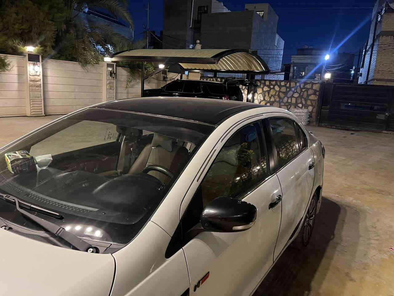 السلام عليكم.
السيارة : سازوكي سياز 
الموديل : 2023 
سيارة نظيفة ومرتبة ومعتني بيها 
مثل ما موضح امامكم  
للبيع 💸💸
بغداد 
***********
