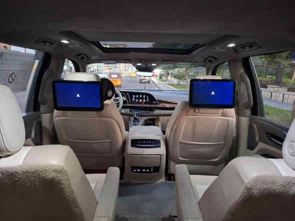 سلام عليكم كديلاك اسكاليد 600 موديل 2021 رقم بغداد مميز انكليزي 
فول مواصفات
36 سماعة 
كشنات جلد منفصلة خزن وذاكرة ومساج وكهرباء وتدفئة وتبريد داخل ملكي اضافة الى صاج بانوراما
 بصمة
 كامرات عدد 5 
دوسات كهربائي وانارة LED 
مري اشارة ورادار وشفط 
صندوك ذكي وكهربائي 
ويل كب حجم 22 
جكات هواء 
قيادة ذاتية 
ستيرن شفتات وتدفئة وتبريد محرك 6200 
شباك كروم 
شاشات عدد 3  
تشغيل عن بعد شعار كديلاك ترحيب عند الاقتراب
 سايد بريك بصمة
 يدات انارة ترحيب
الباب شفط
بعد بيها هواي مواصفات
 المواصفات فول 1/1 
ضرر دعامية امامية جاملغ مفتوح فقط بيها بارد بالجاملغ الخلفي الايمن حالوب بالبنيد 
ماشية ٥٦…..الرقم مميز
السعر 550$الف وبيها مجال بسيط 
اي استفسار هذا رقمي *********** 
اخوان مامتواجد على الفيس
بغداد الكرخ بغداد
