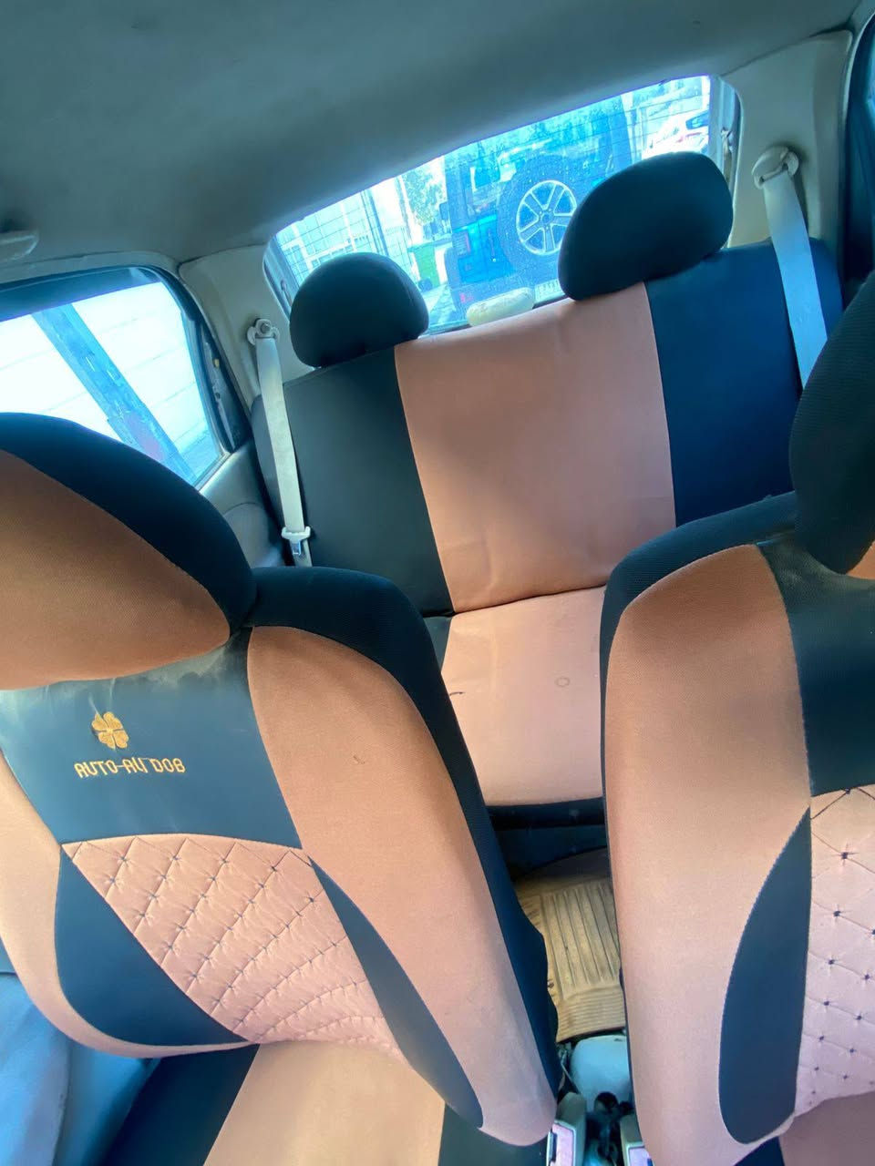 السلام عليكم من رخصت الادمن
QQ موديل 2009 گير عادي ويل كب 
سيارة مال بيت سنويه باسمي
السعر 30 وبي مجال
بغداد حي القاهره 
***********
